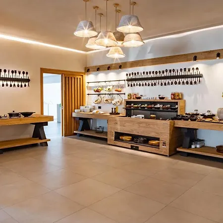 Aeolos 4* Mykonos Town
