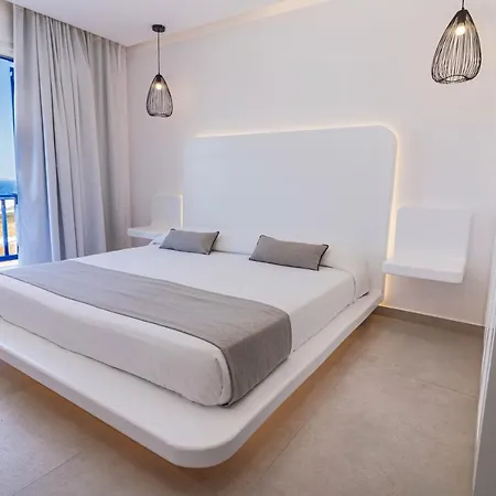 Aeolos 4* Mykonos Town